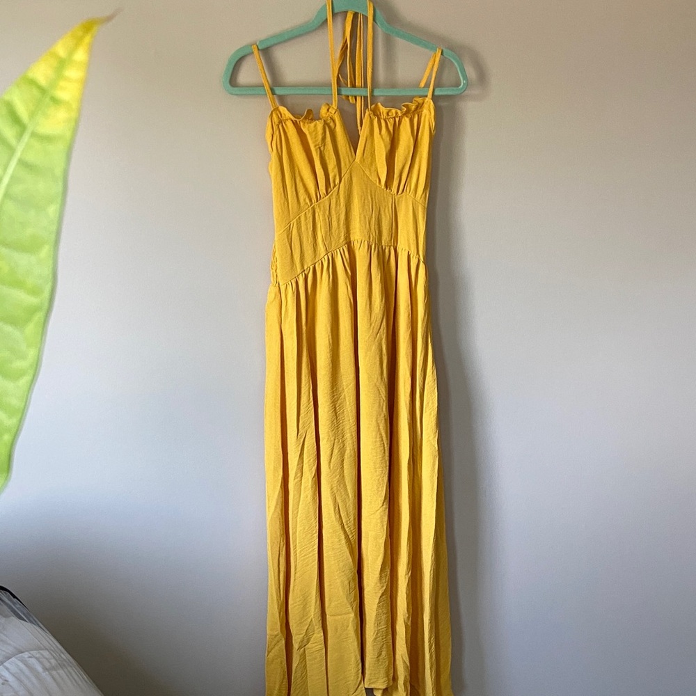 Elegant Yellow Maxi Dress